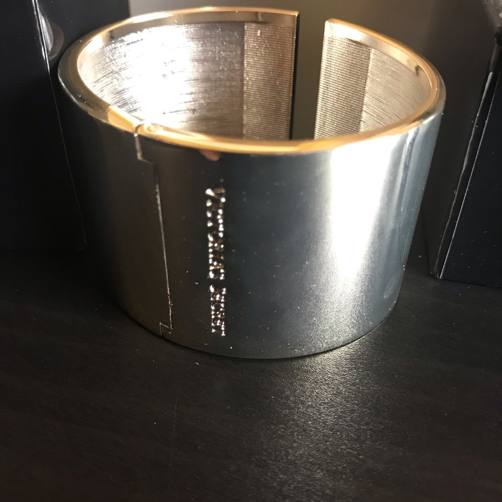 Victoria Secret cuff - Picture 2 of 3